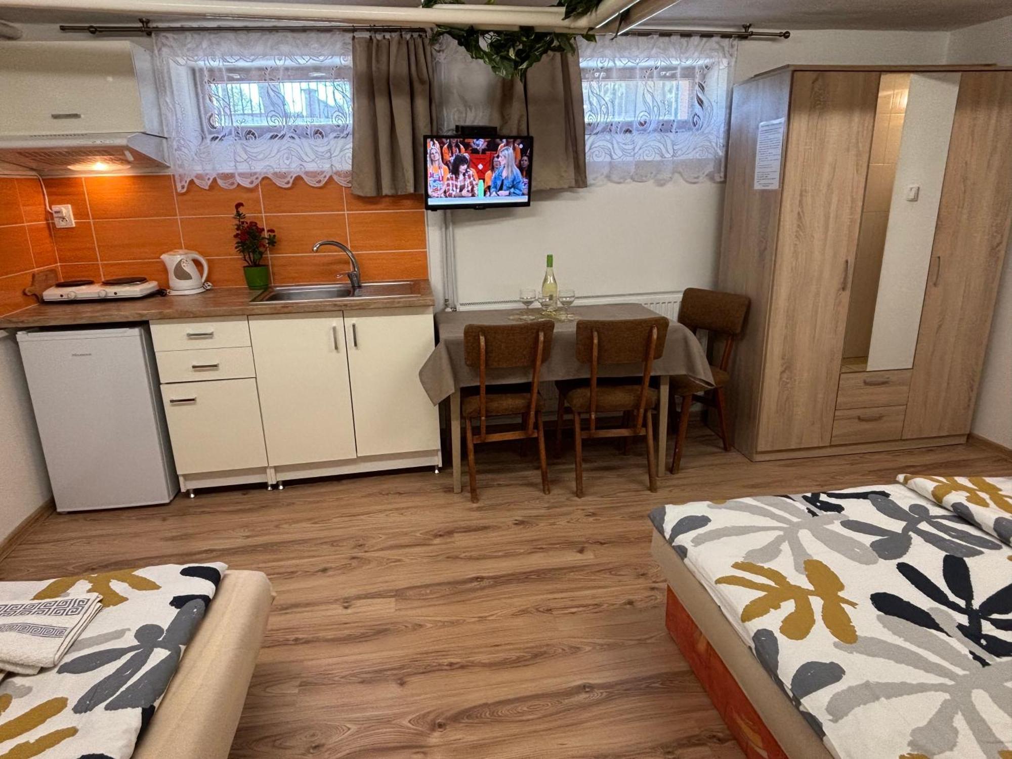 Apartmanovy Dom Grand Štúrovo المظهر الخارجي الصورة