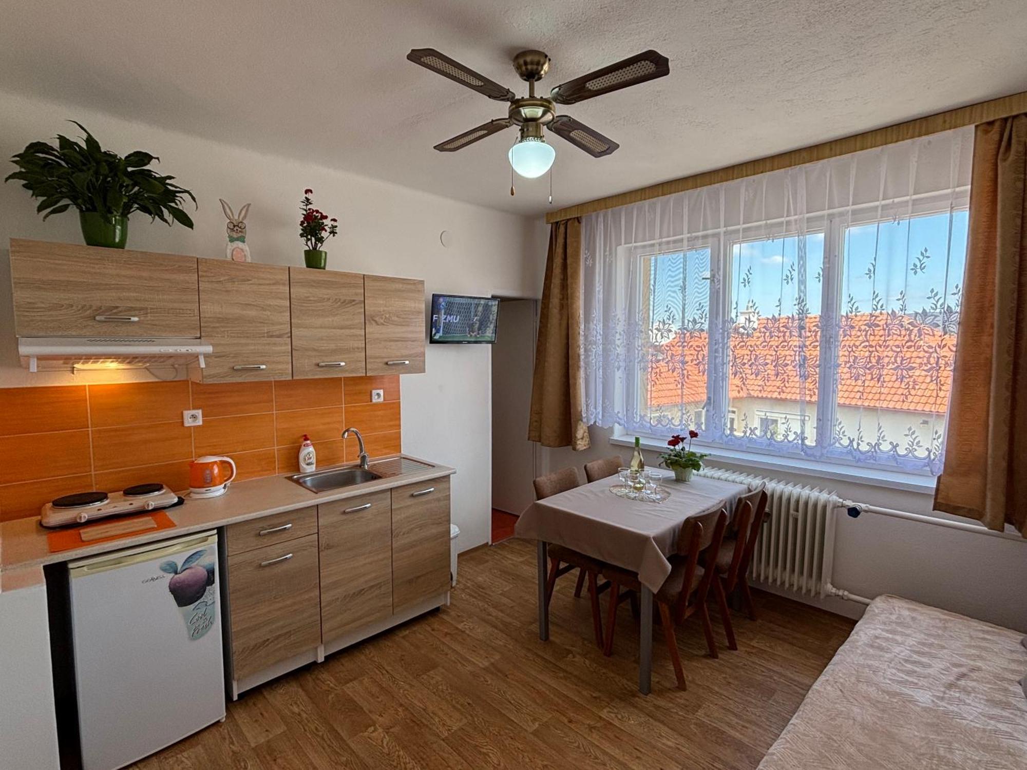 Apartmanovy Dom Grand Štúrovo المظهر الخارجي الصورة