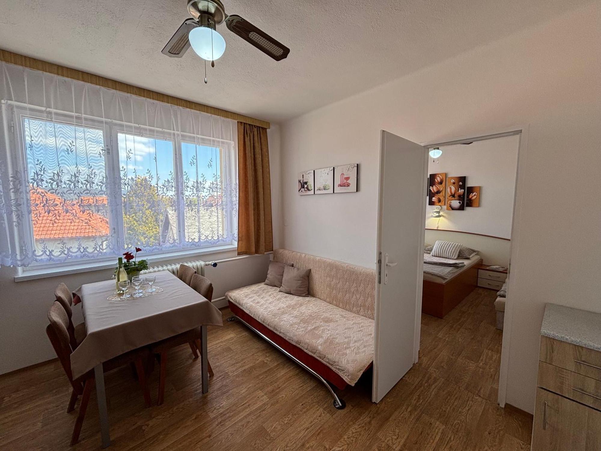 Apartmanovy Dom Grand Štúrovo المظهر الخارجي الصورة