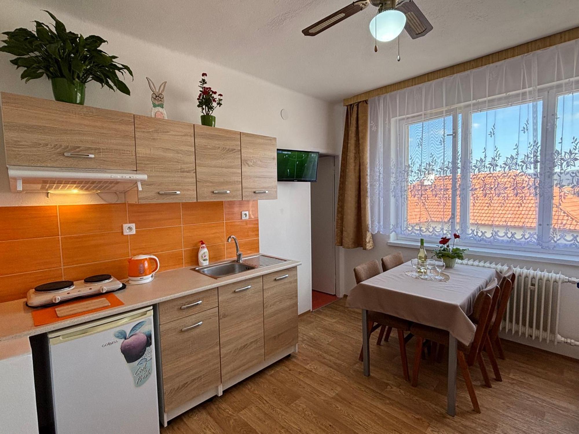Apartmanovy Dom Grand Štúrovo المظهر الخارجي الصورة
