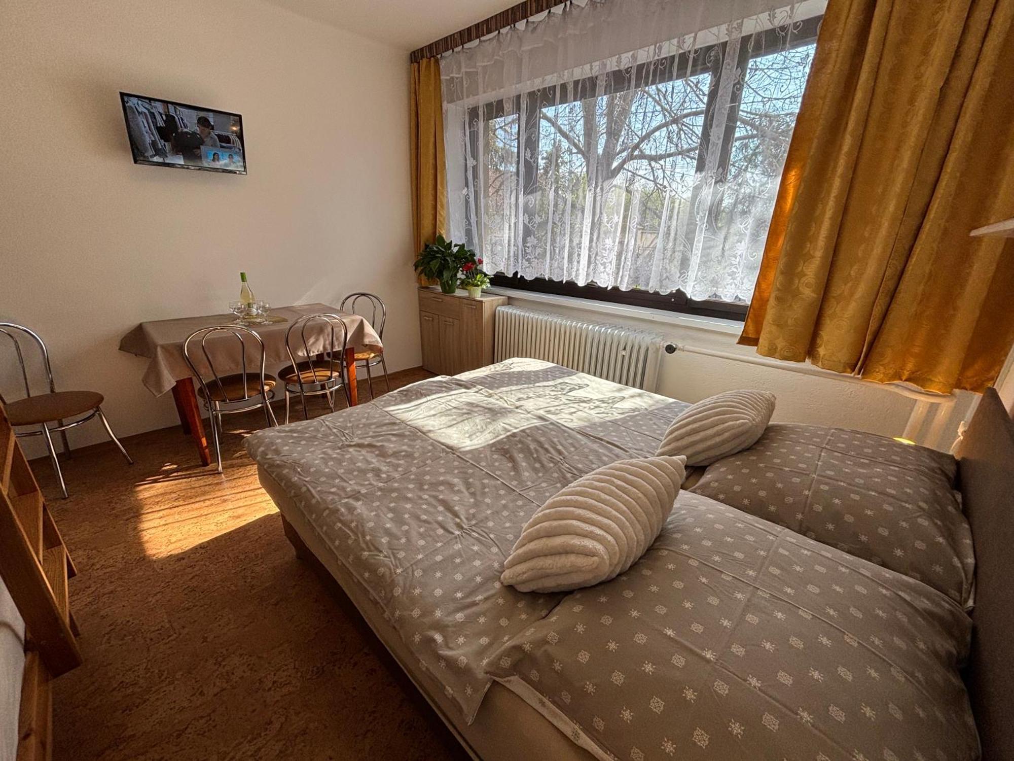 Apartmanovy Dom Grand Štúrovo المظهر الخارجي الصورة