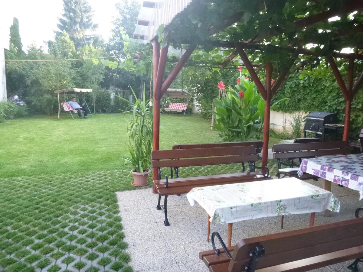Apartmanovy Dom Grand Štúrovo المظهر الخارجي الصورة