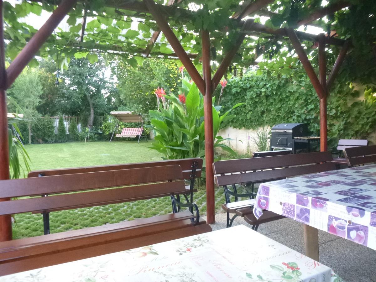 Apartmanovy Dom Grand Štúrovo المظهر الخارجي الصورة